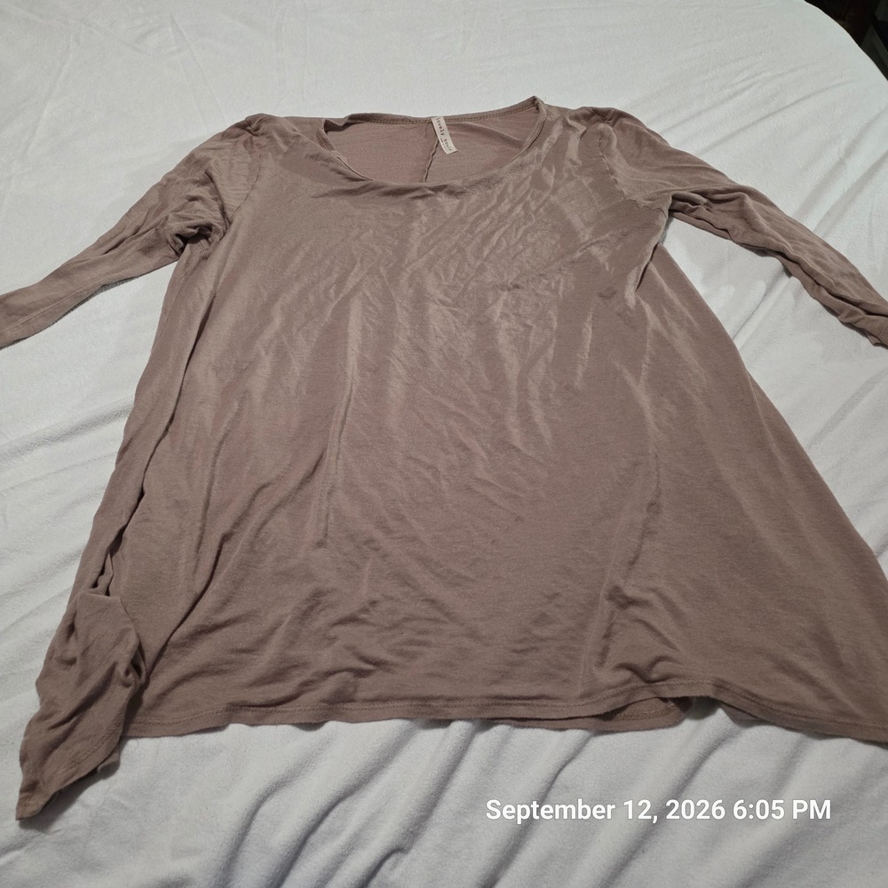 Lovely Souls Womens Long Sleeve Tunic Top Mauve Taupe Scoop Neck Sharkbite Hem